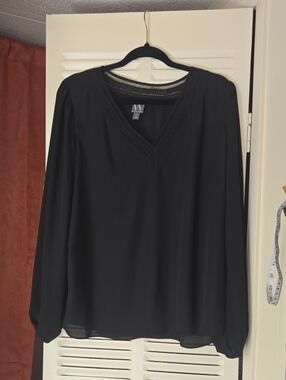 Worthington Black V-Neck Long Sleeve Blouse with Lace Trim